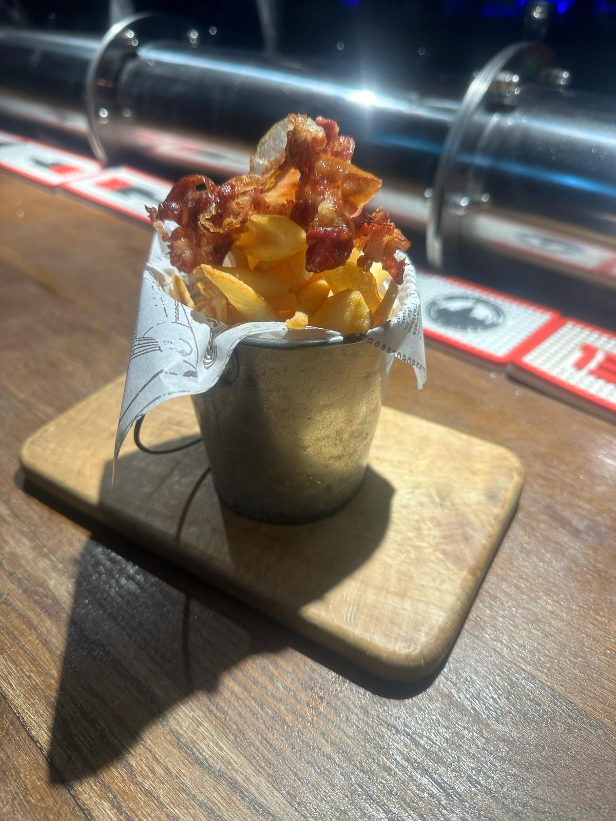 Чипсы с бариньим беконом 300 г