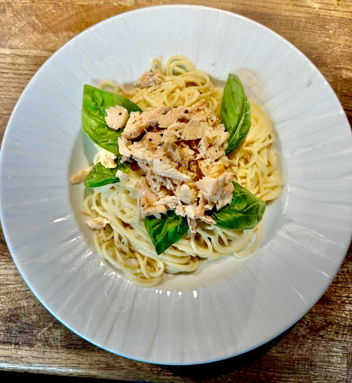 Salmon pasta